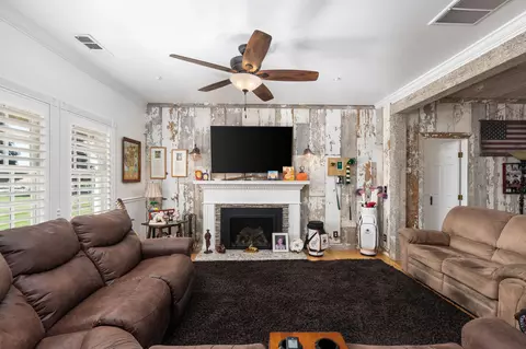Living - 3108 E Cross Ave, Tulare, CA 93274 photo 1 of 2