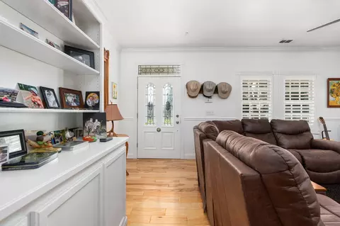 Entry Way - 3108 E Cross Ave, Tulare, CA 93274 photo 1 of 2