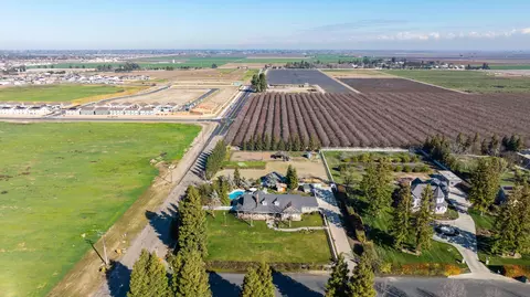 View/Area - 3108 E Cross Ave, Tulare, CA 93274 photo 2 of 11