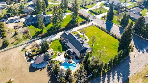 View/Area - 3108 E Cross Ave, Tulare, CA 93274 photo 4 of 11
