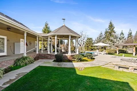 Exterior - 3108 E Cross Ave, Tulare, CA 93274 photo 19 of 22