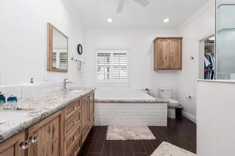 Bath - 3108 E Cross Ave, Tulare, CA 93274 photo 1 of 4