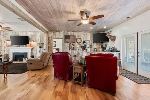 Living - 3108 E Cross Ave, Tulare, CA 93274 photo 2 of 2