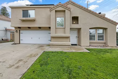 638 N Simon St, Visalia, CA 93292