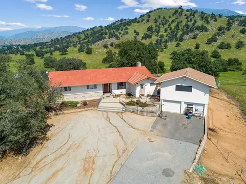 16000 Cattle Dr, Springville, CA 93265