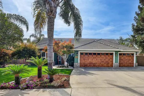 939 E La Salle Ave, Visalia, CA 93292