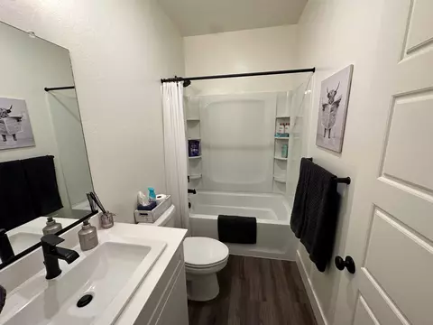 1627 E Copper Ct, Visalia, CA 93292 photo 15