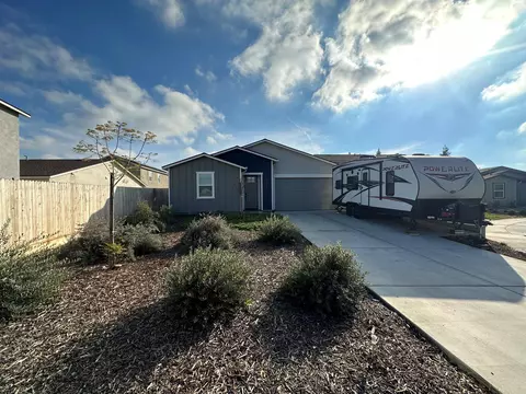 1627 E Copper Ct, Visalia, CA 93292 photo 2