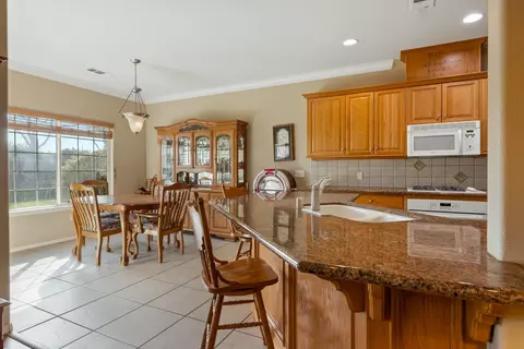Kitchen - 756 Sheffield Ave, Exeter, CA 93221 photo 2 of 6