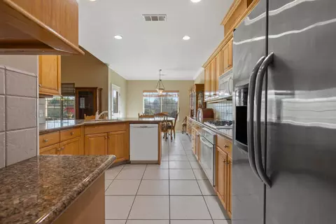 Kitchen - 756 Sheffield Ave, Exeter, CA 93221 photo 6 of 6