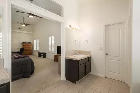 228 E Gibson Ave, Reedley, CA 93654 photo 21