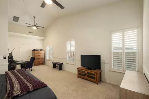 228 E Gibson Ave, Reedley, CA 93654 photo 18