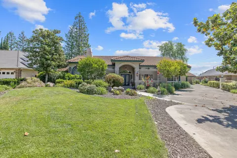 3522 S Bridge St, Visalia, CA 93277