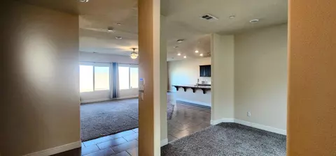 1810 Delft Ct, Tulare, CA 93274 photo 3