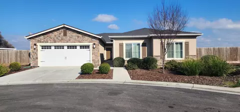 1810 Delft Ct, Tulare, CA 93274