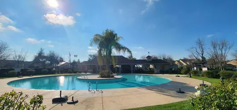 1810 Delft Ct, Tulare, CA 93274 photo 38