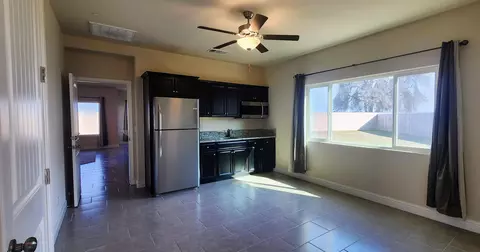 1810 Delft Ct, Tulare, CA 93274 photo 22