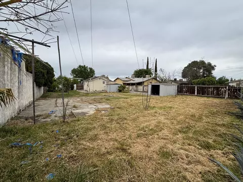 Exterior - 315 E Ferguson Ave, Visalia, CA 93291 photo 5 of 10