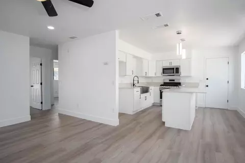 901 Julieann Ln, Porterville, CA 93257