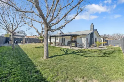 1373 Cedar Ln, Lemoore, CA 93245 photo 18