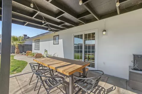 1373 Cedar Ln, Lemoore, CA 93245 photo 17