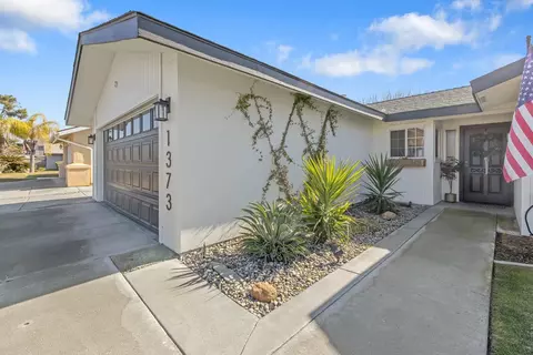 1373 Cedar Ln, Lemoore, CA 93245 photo 2