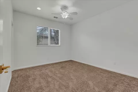 Bedroom - 619 E La Vida Ave, Visalia, CA 93292 photo 3 of 7
