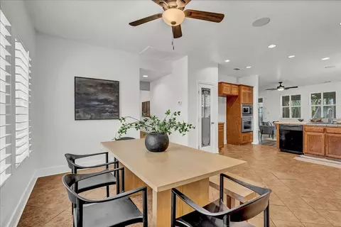 Dining - 619 E La Vida Ave, Visalia, CA 93292 photo 7 of 7