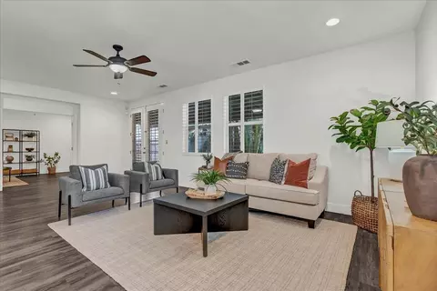Living - 619 E La Vida Ave, Visalia, CA 93292 photo 2 of 3