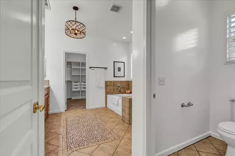 Entry Way - 619 E La Vida Ave, Visalia, CA 93292 photo 2 of 2