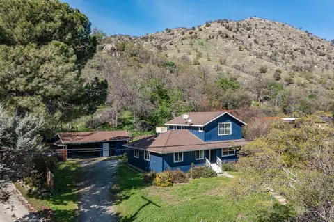 44595 Dinely Dr, Three Rivers, CA 93271 photo 2