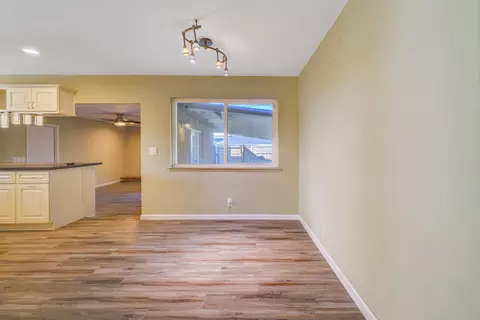 76 E Spruce Ave, Lemoore, CA 93245 photo 8
