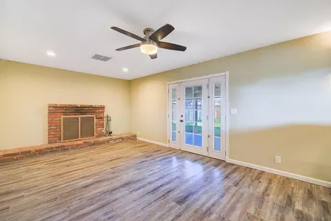 76 E Spruce Ave, Lemoore, CA 93245 photo 14