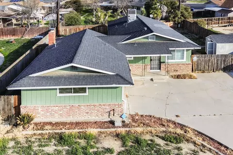 76 E Spruce Ave, Lemoore, CA 93245 photo 32