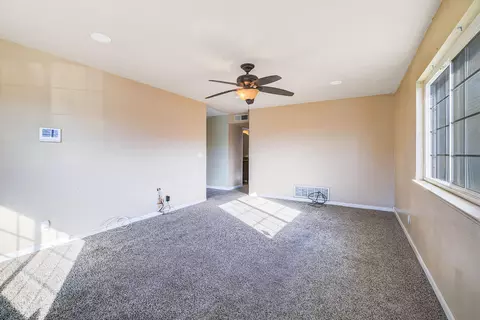 76 E Spruce Ave, Lemoore, CA 93245 photo 7