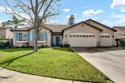 6119 W Harter Ct, Visalia, CA 93277