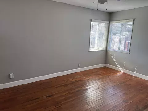 915 E Myrtle Ave, Visalia, CA 93292 photo 11