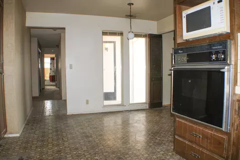 685 Wood Ln, Lemoore, CA 93245 photo 9