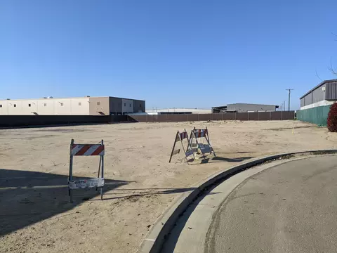 9842 W Grove Ave, Visalia, CA 93291
