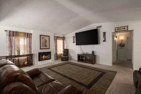 2334 4th St, Sanger, CA 93657 photo 7