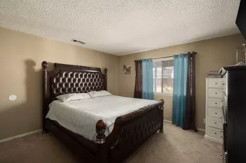 2334 4th St, Sanger, CA 93657 photo 13