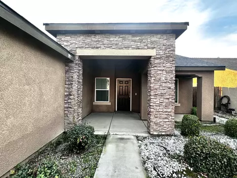 1751 N Green St, Visalia, CA 93292