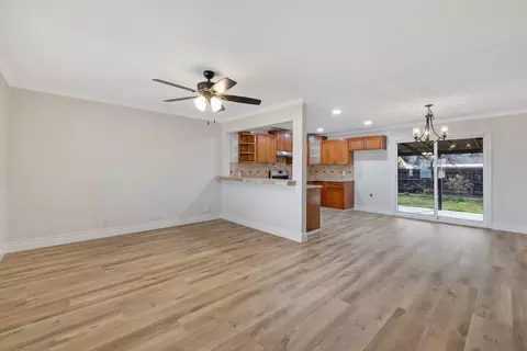 Living - 756 E North Way, Dinuba, CA 93618 photo 1 of 3