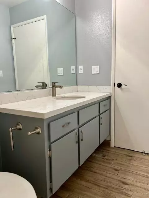 1339 E Castlecrest Ave, Visalia, CA 93292 photo 10