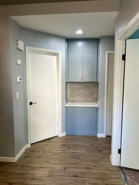 1339 E Castlecrest Ave, Visalia, CA 93292 photo 5