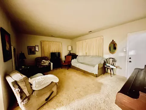 Living - 406 E Myrtle St, Hanford, CA 93230 photo 1 of 3