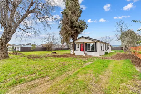 19472 Rea Rd, Strathmore, CA 93267 photo 2