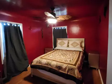 Bedroom - 25375 Ave 208 #208, Strathmore, CA 93267 photo 1 of 2