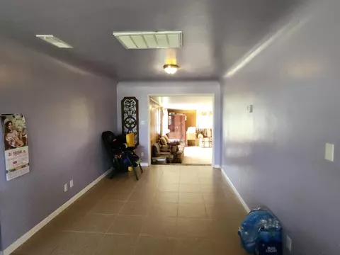 Entry Way - 25375 Ave 208 #208, Strathmore, CA 93267 photo 1 of 1