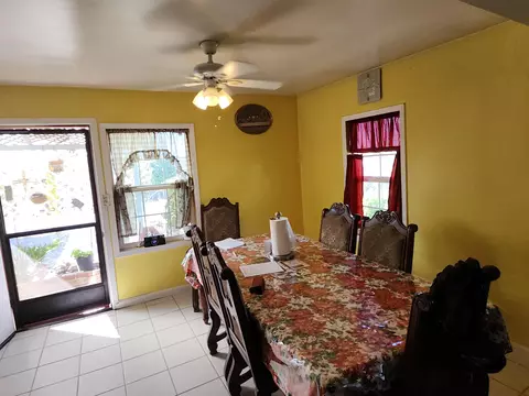 Dining - 25375 Ave 208 #208, Strathmore, CA 93267 photo 1 of 1